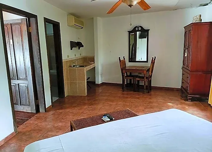 Hotel Don Udos Bed & Breakfast